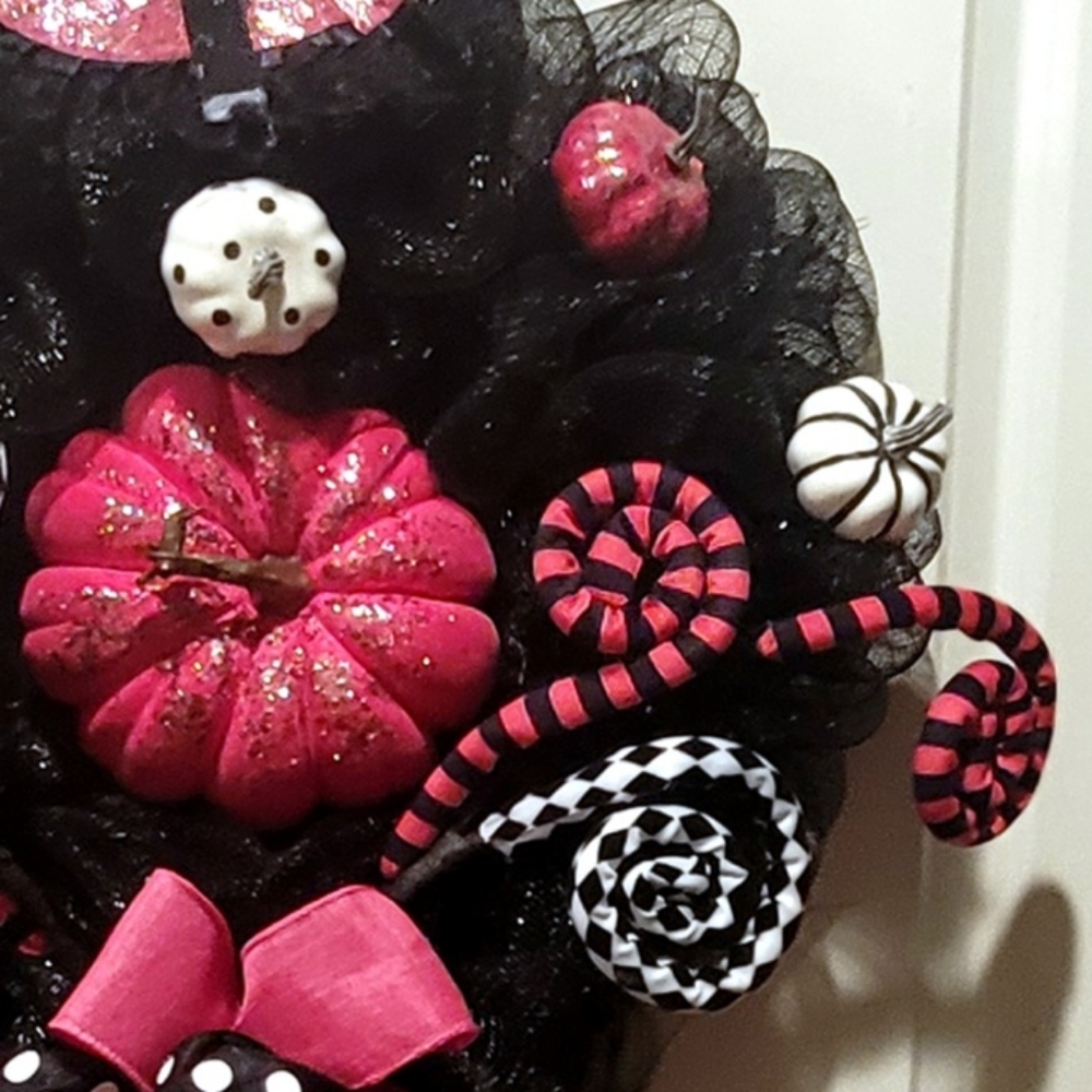 XL Halloween Pumpkin Witch Wreath Deco Mesh Bow - Picture 5 of 12